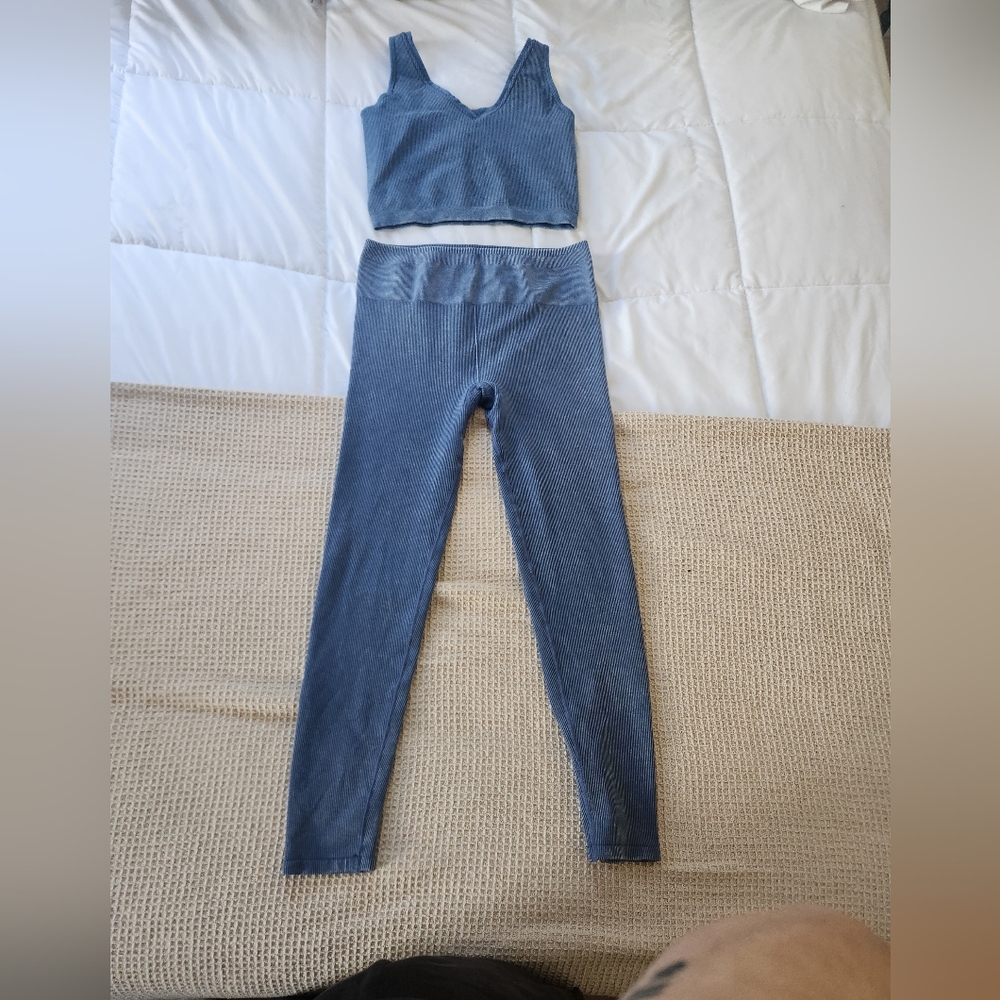 Fabletics Blue Leggings and Top Set